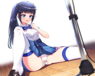cameltoe,胖次,制服,掀裙,黑丝