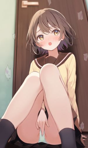 原创,相音うしお,脸红,茶发,视线正对,自慰,张嘴,胖次,褶皱裙,学校制服,水手服,短发,坐姿,短裙,single,下着,黄色眼