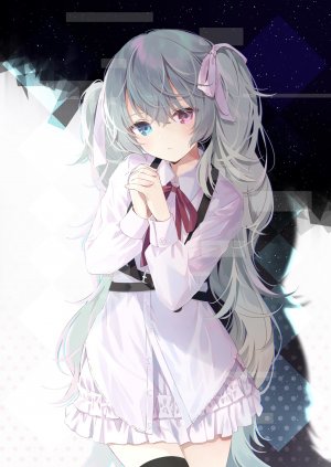 初音ミク,project_sekai,VOCALOID,samayoi,前发,碧眼,脸红,连衣裙,衬衫,平胸,长发,长袖,视线正对,缎带,阴影,银发,single,黑丝,双马尾,超长发,白背景